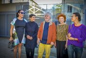 Tournage Sortie d'usine - Rossy De Palma, Isabella Rossellini, Pedro Almodóvar, marisa Paredes et Bérénice Bejo